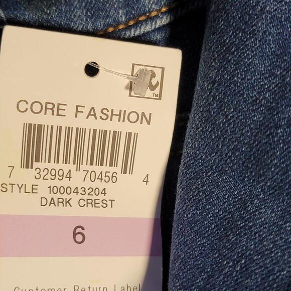 Style & Co High-Rise Cropped Frayed-Cuff Jeans Dark Crest 6 - Picture 4 of 4